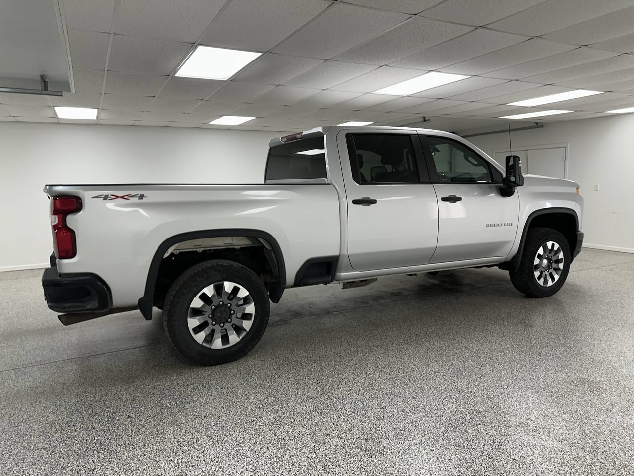 Used 2023 Chevrolet Silverado 2500 Custom w/ Custom Value Package AWD/4WD image 8