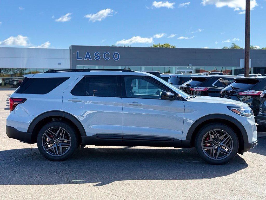 New 2027 Ford Explorer ST-Line w/ Premium Package AWD/4WD image 35