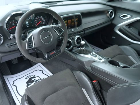 Used 2018 Chevrolet Camaro SS image 21