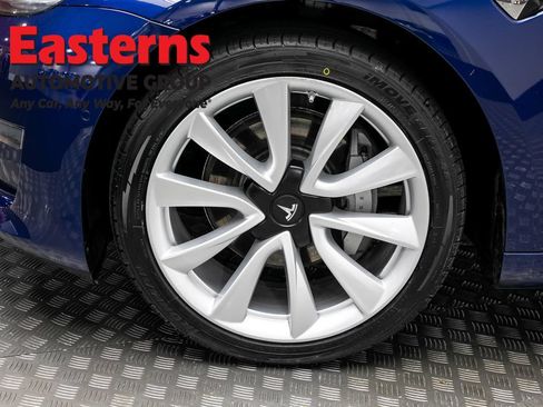 Used 2020 Tesla Model 3 Standard Range RWD image 26