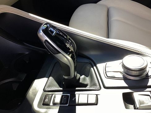 Used 2020 BMW X2 sDrive28i w/ M Sport X Package image 14