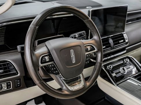 Used 2022 Lincoln Navigator Black Label image 22