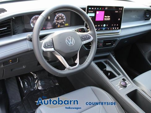 New 2026 Volkswagen Tiguan SE AWD/4WD image 8