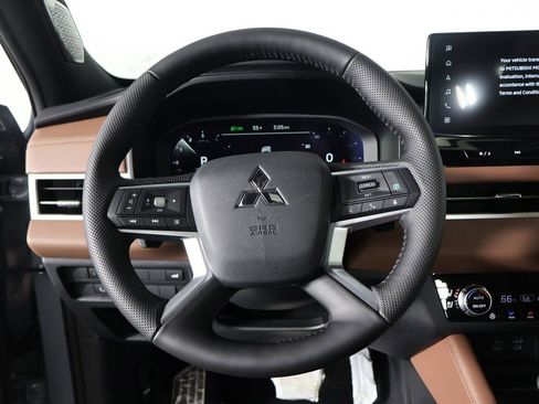 New 2026 Mitsubishi Outlander SEL image 43