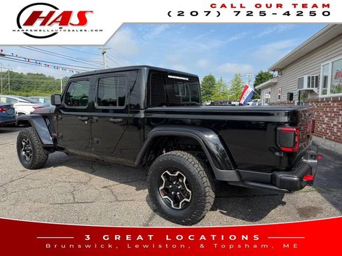 Used 2021 Jeep Gladiator Rubicon w/ Dual Top Group AWD/4WD image 4