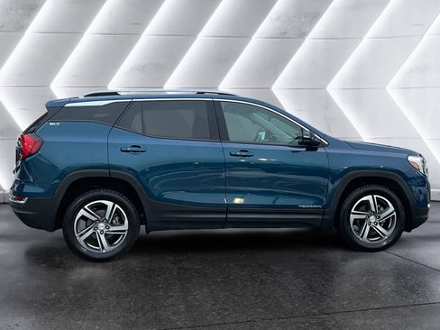 Used 2021 GMC Terrain SLT image 7
