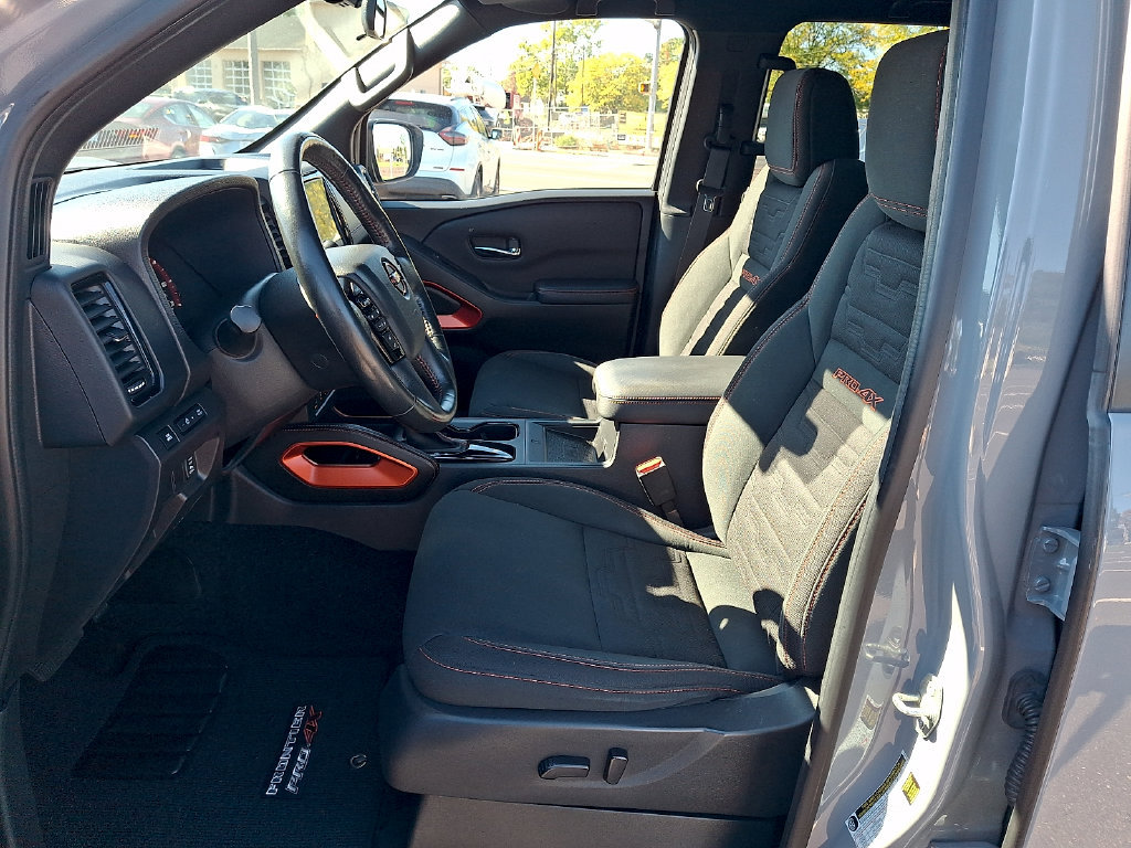 Used 2023 Nissan Frontier PRO-4X w/ Pro Convenience Package AWD/4WD image 14
