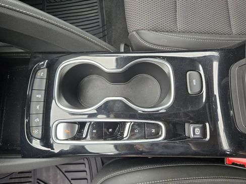 Used 2023 Buick Envision Preferred AWD/4WD image 13