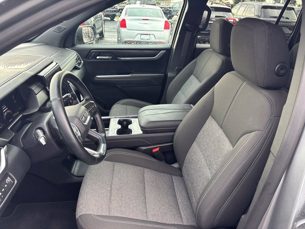 Used 2026 GMC Acadia Elevation AWD/4WD image 23