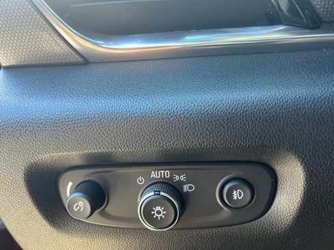 Used 2019 Chevrolet Traverse Premier w/ Driver Confidence II Package image 51