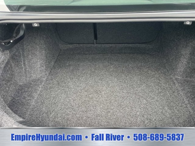 Used 2024 Volkswagen Jetta SE FWD image 7