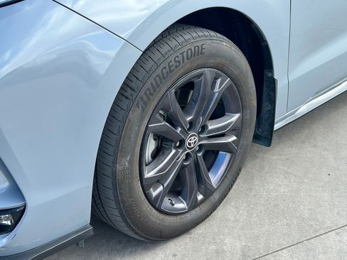 Used 2024 Toyota Sienna XSE w/ XSE Plus Package image 9