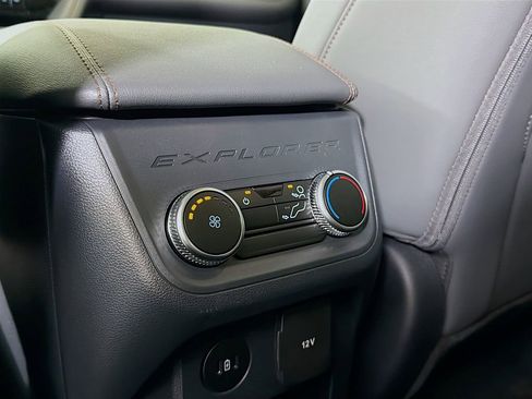 New 2025 Ford Explorer Active w/ Active Comfort Package image 25