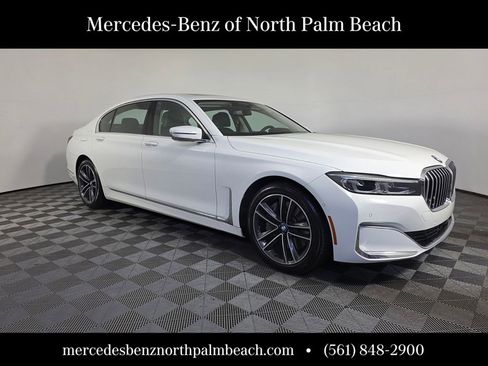 Used 2022 BMW 750i xDrive 750i xDrive image 8