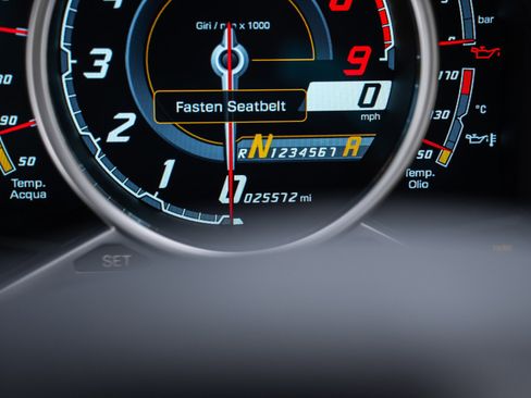 Used 2015 Lamborghini Aventador LP 700-4 image 40