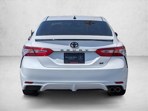 Used 2020 Toyota Camry SE w/ Carpet Mat Package FWD image 7