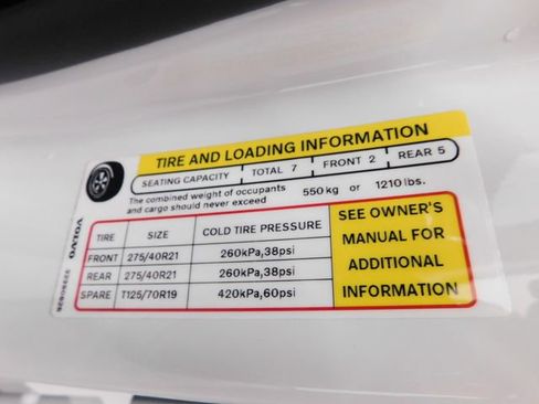 Used 2025 Volvo XC90 B6 Ultra w/ Protection Package Premier image 31