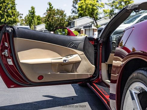 Used 2006 Chevrolet Corvette Convertible w/ Preferred Equipment Group RWD image 51