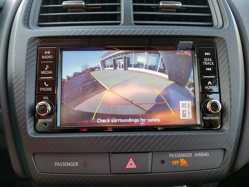 New 2025 Mitsubishi Outlander Sport ES image 4