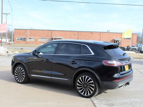 Used 2022 Lincoln Nautilus Black Label w/ Class II Trailer Tow Package image 8