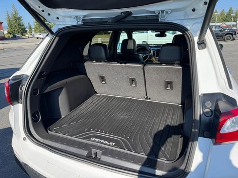 Used 2021 Chevrolet Equinox Premier image 16