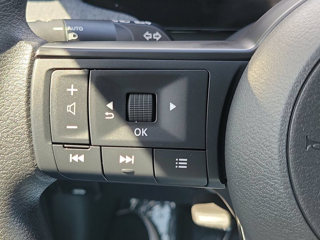 Certified 2026 Nissan Kicks SV w/ Charging Package FWD image 28