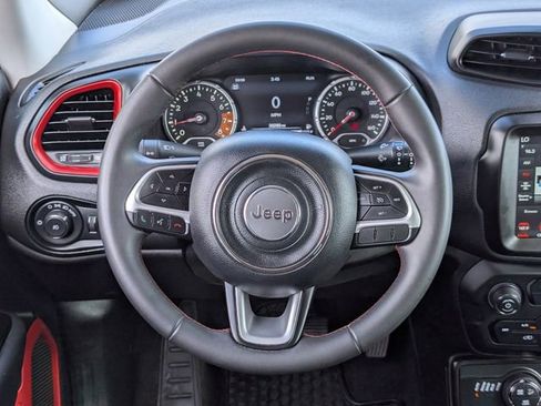 Used 2023 Jeep Renegade Trailhawk image 14