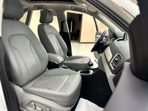 Used 2016 Audi Q3 2.0T Prestige w/ Prestige Package image 43