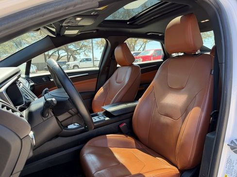 Used 2020 Ford Fusion Energi Titanium image 5