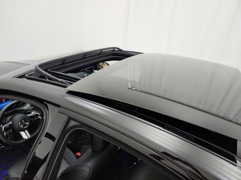 Used 2024 Mercedes-Benz C 300 Sedan image 11