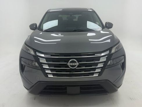 Used 2024 Nissan Rogue SV FWD image 3