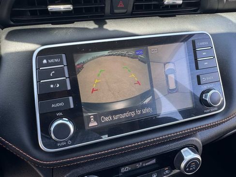 Used 2018 Nissan Kicks SR FWD image 28