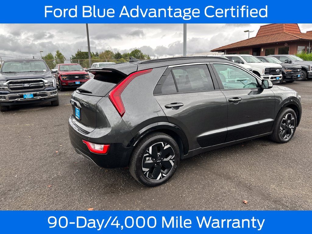 Used 2024 Kia Niro Wind w/ Wind Preserve Package FWD image 8