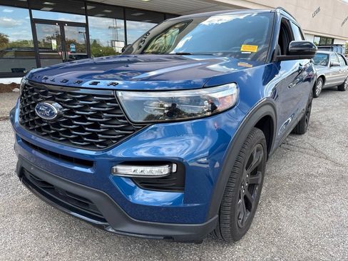 Certified 2023 Ford Explorer ST-Line w/ Class IV Trailer Tow Package AWD/4WD image 6