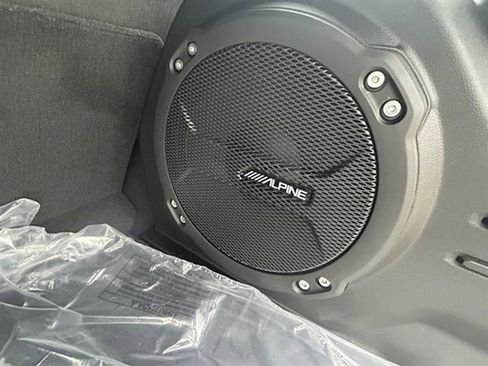 New 2026 Jeep Wrangler Unlimited Rubicon w/ Xtreme 35 Tire Package image 9