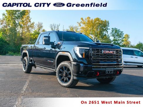 Used 2024 GMC Sierra 2500 AT4 w/ Max Trailering Package image 1