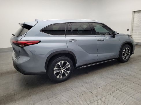 Used 2022 Toyota Highlander XLE image 10