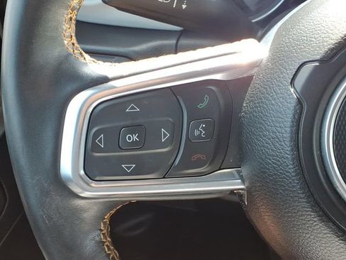 Used 2023 Jeep Wrangler Unlimited Sahara AWD/4WD image 23