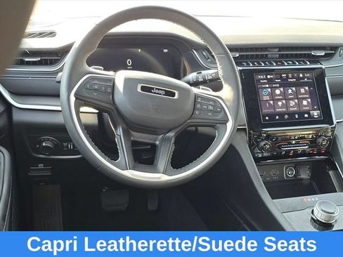 Used 2023 Jeep Grand Cherokee L Laredo AWD/4WD image 19