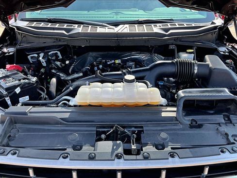 Used 2021 Ford F150 Lariat w/ Equipment Group 502A High AWD/4WD image 11