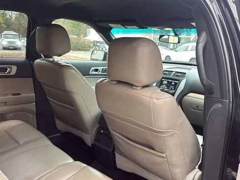 Used 2012 Ford Explorer XLT image 18