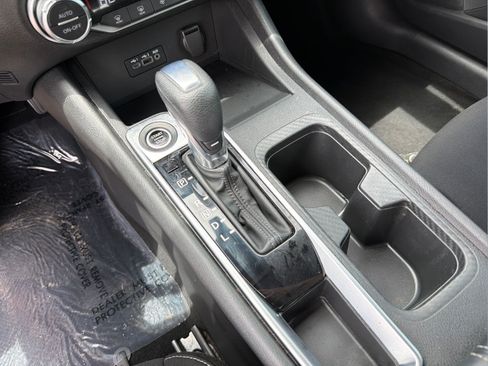 Certified 2021 Nissan Sentra SV FWD image 24