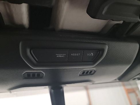 Used 2023 Jeep Gladiator Sport image 21