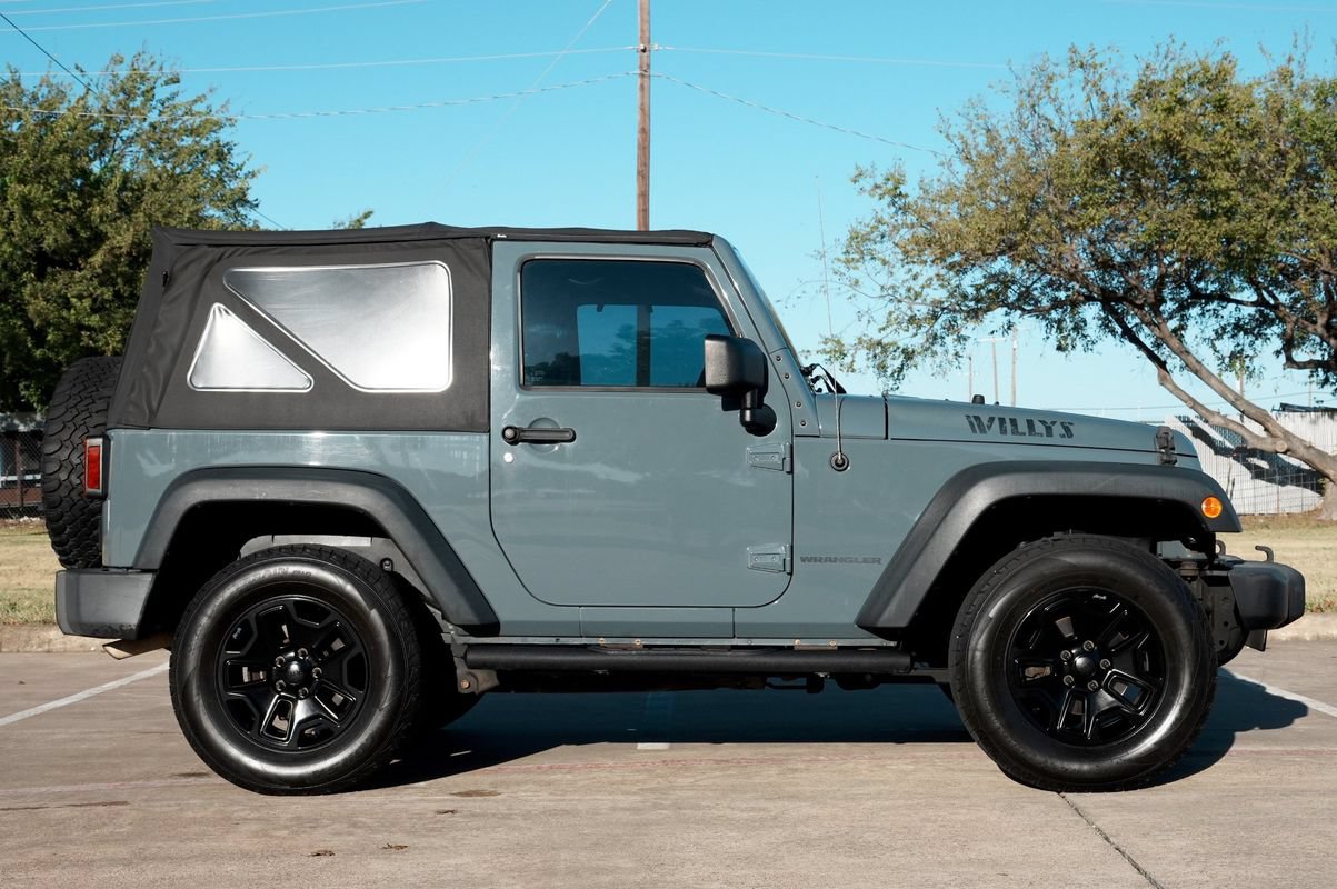 Used 2015 Jeep Wrangler Sport AWD/4WD image 12