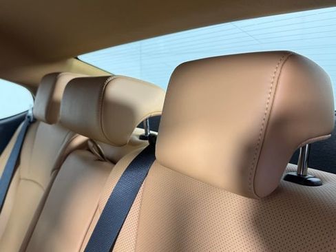 Certified 2025 Lexus ES 300h w/ Premium Package image 23