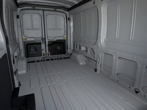 New 2026 Ford Transit 250 148 Medium Roof RWD image 11