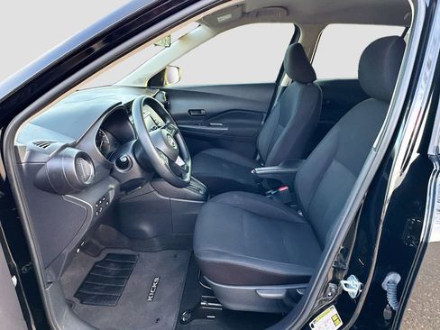 Used 2023 Nissan Kicks S image 22