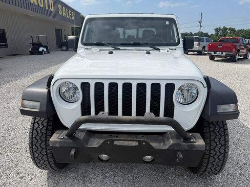 Used 2020 Jeep Gladiator Sport w/ Quick Order Package 24S AWD/4WD image 2