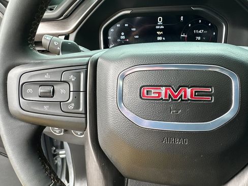 Used 2024 GMC Sierra 1500 AT4 w/ Technology Package AWD/4WD image 26
