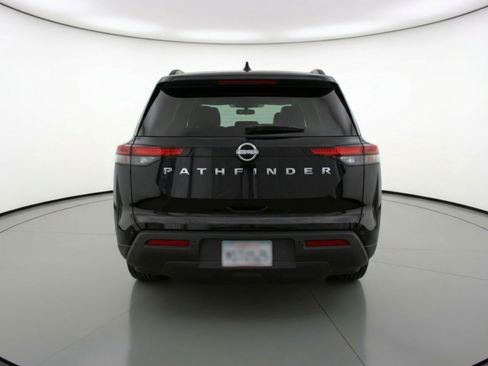 Used 2025 Nissan Pathfinder SV image 7